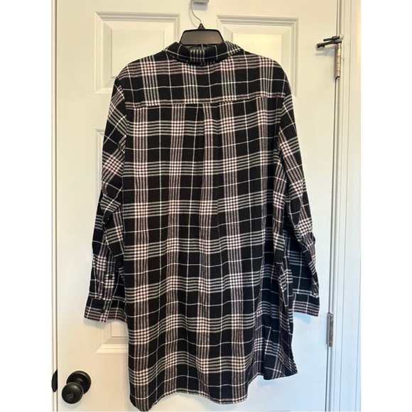 Plus Size 22/24 Black Plaid Button Front Tunic Shirt Longline Flannel - Picture 8 of 8